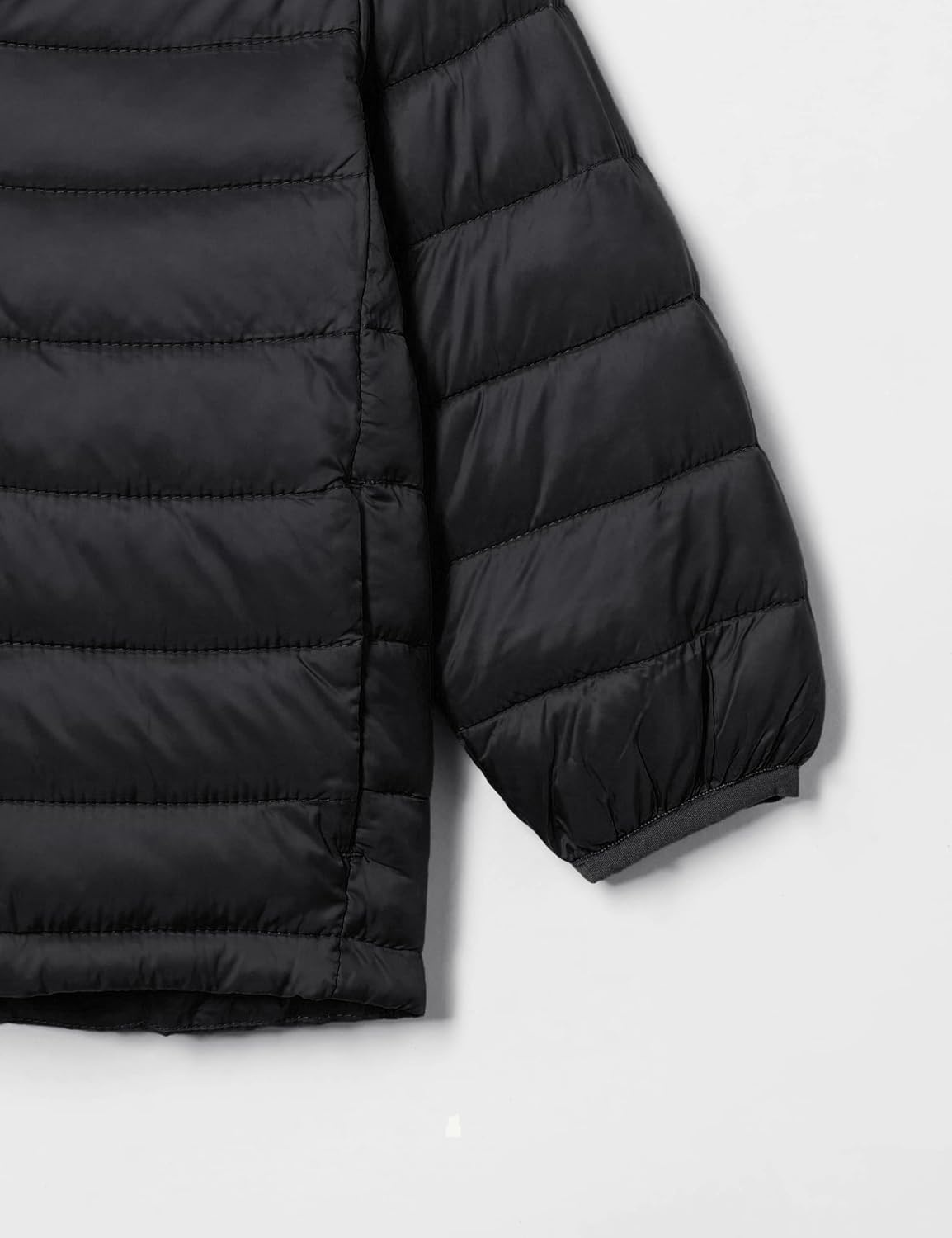 image:imageAmazon Essentials Boys and Toddlers Lightweight WaterResistant Packable Hooded Insulated Puffer JacketBlack