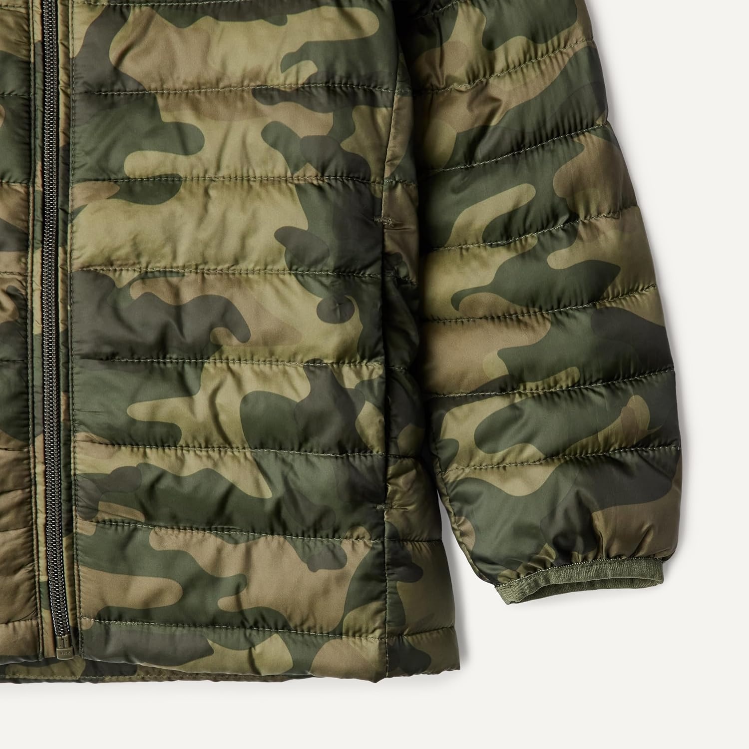 image:imageAmazon Essentials Boys and Toddlers Lightweight WaterResistant Packable Hooded Insulated Puffer JacketCamo Print