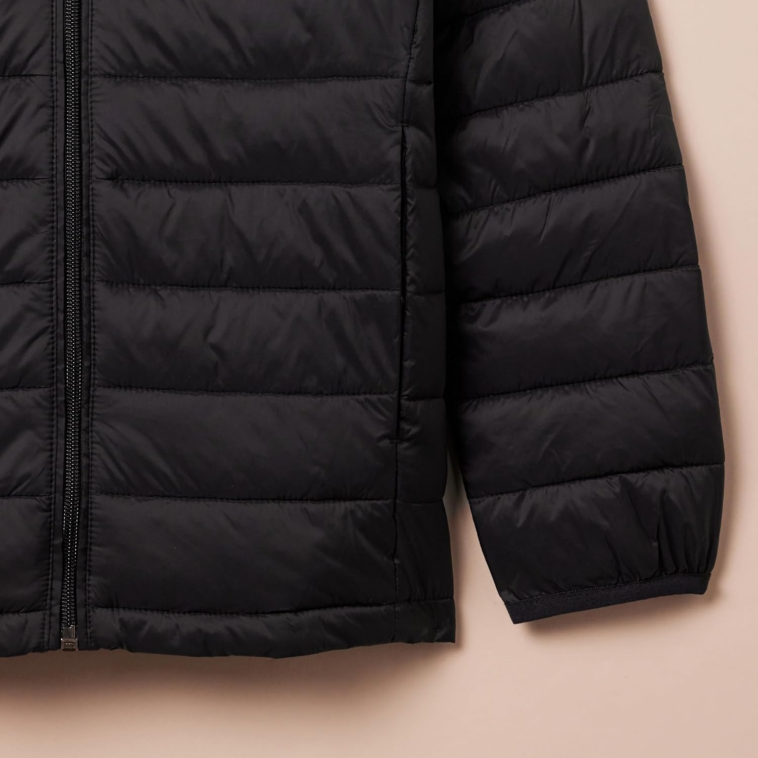 image:imageAmazon Essentials Boys and Toddlers Lightweight WaterResistant Packable Puffer JacketBlack