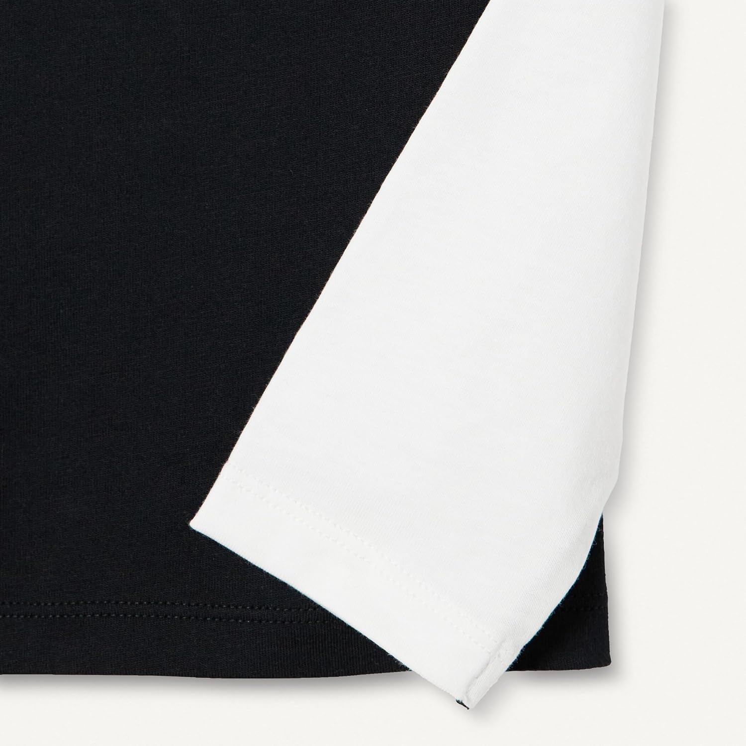 image:imageAmazon Essentials Boys and Toddlers Long Sleeve Cotton Jersey Tshirts Pack of 3BlackDark OliveWhite