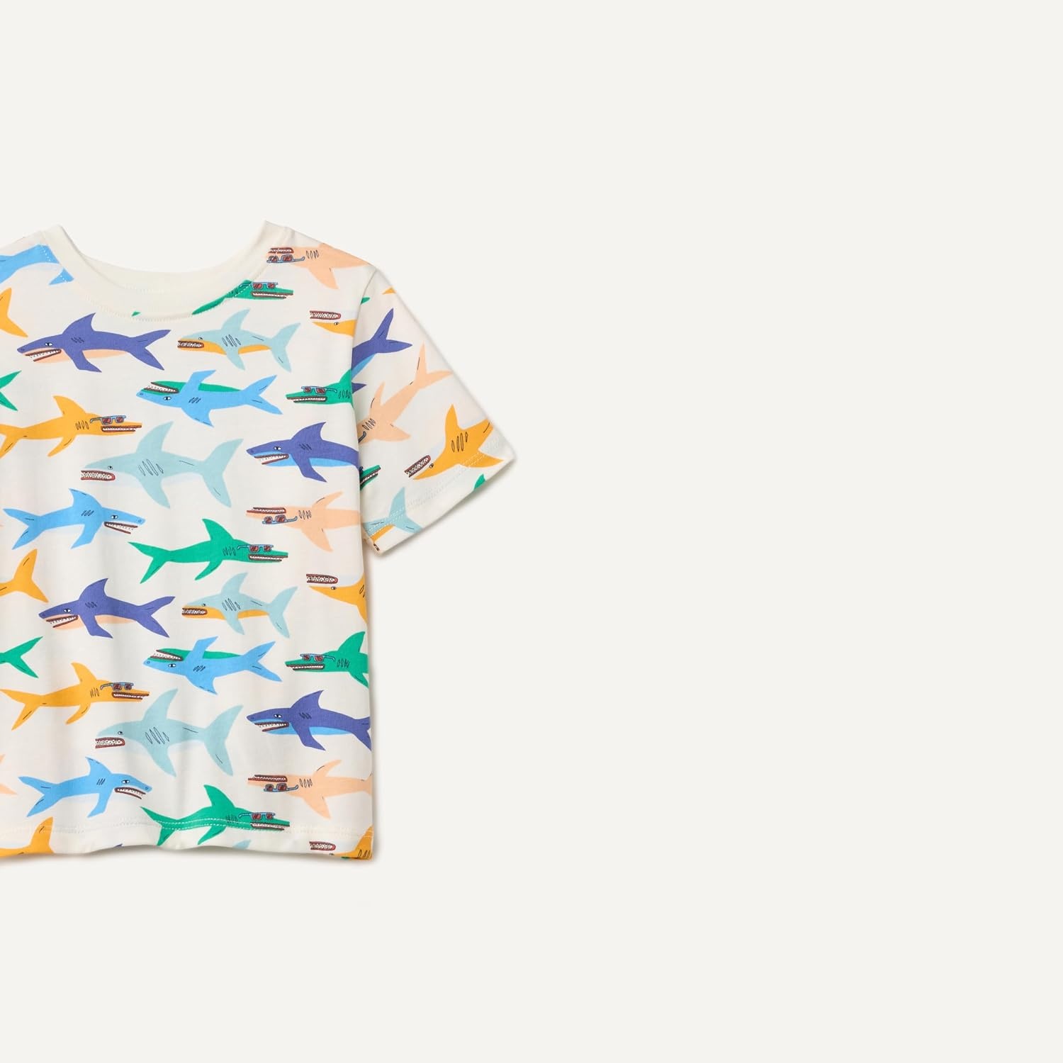 image:imageAmazon Essentials Boys and Toddlers Short Sleeve Tee Shirts Cotton Jersey MultipacksIvory Sharks