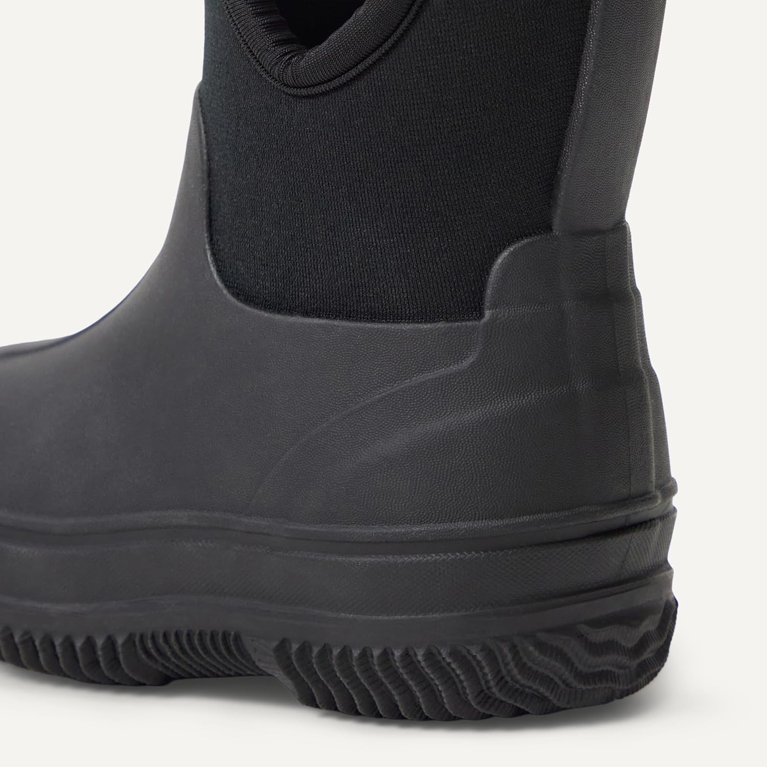 image:imageAmazon Essentials Unisex Kids Insulated Neoprene Rain BootBlack
