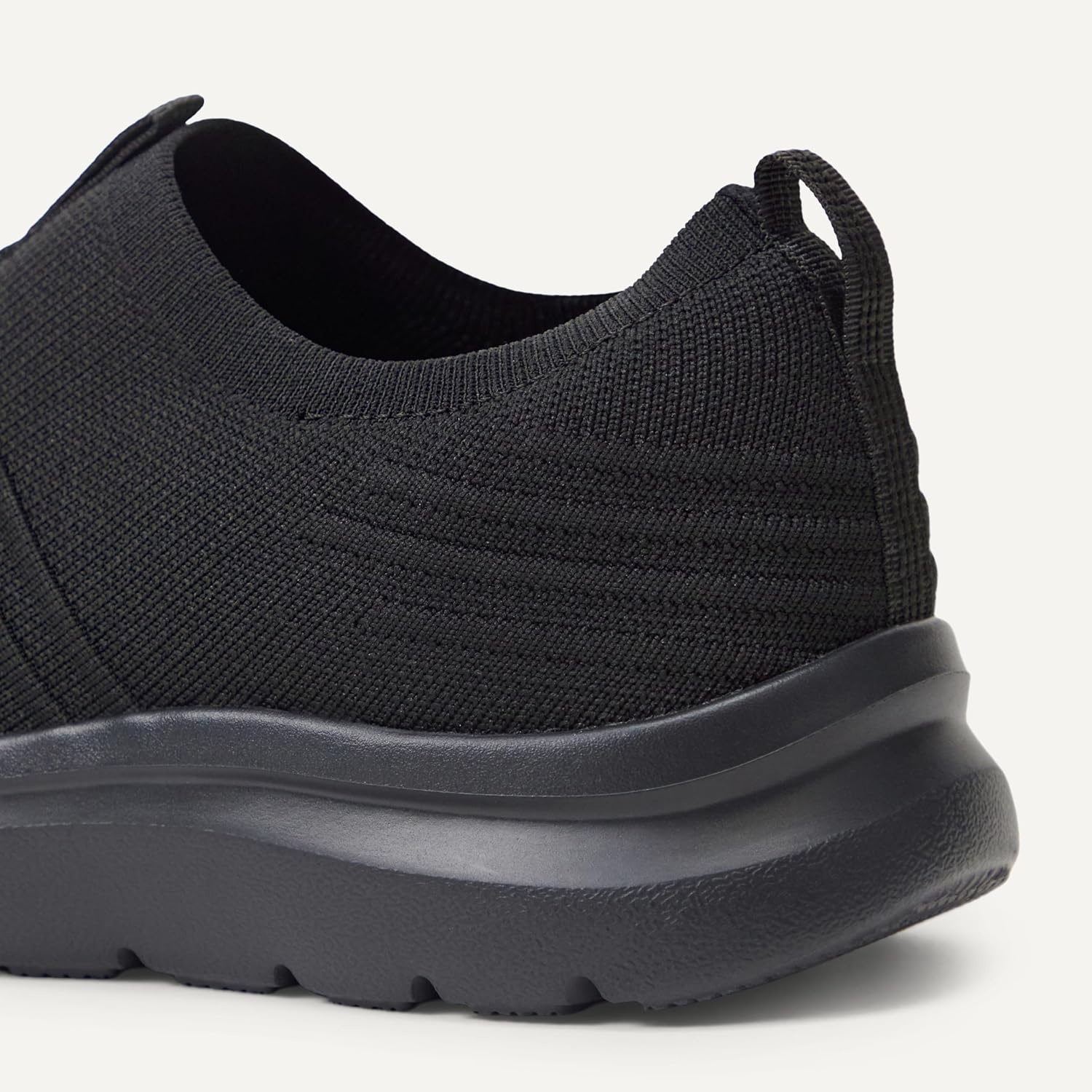 image:imageAmazon Essentials Unisex Kids Knit Light Weight Slip On SneakerBlack