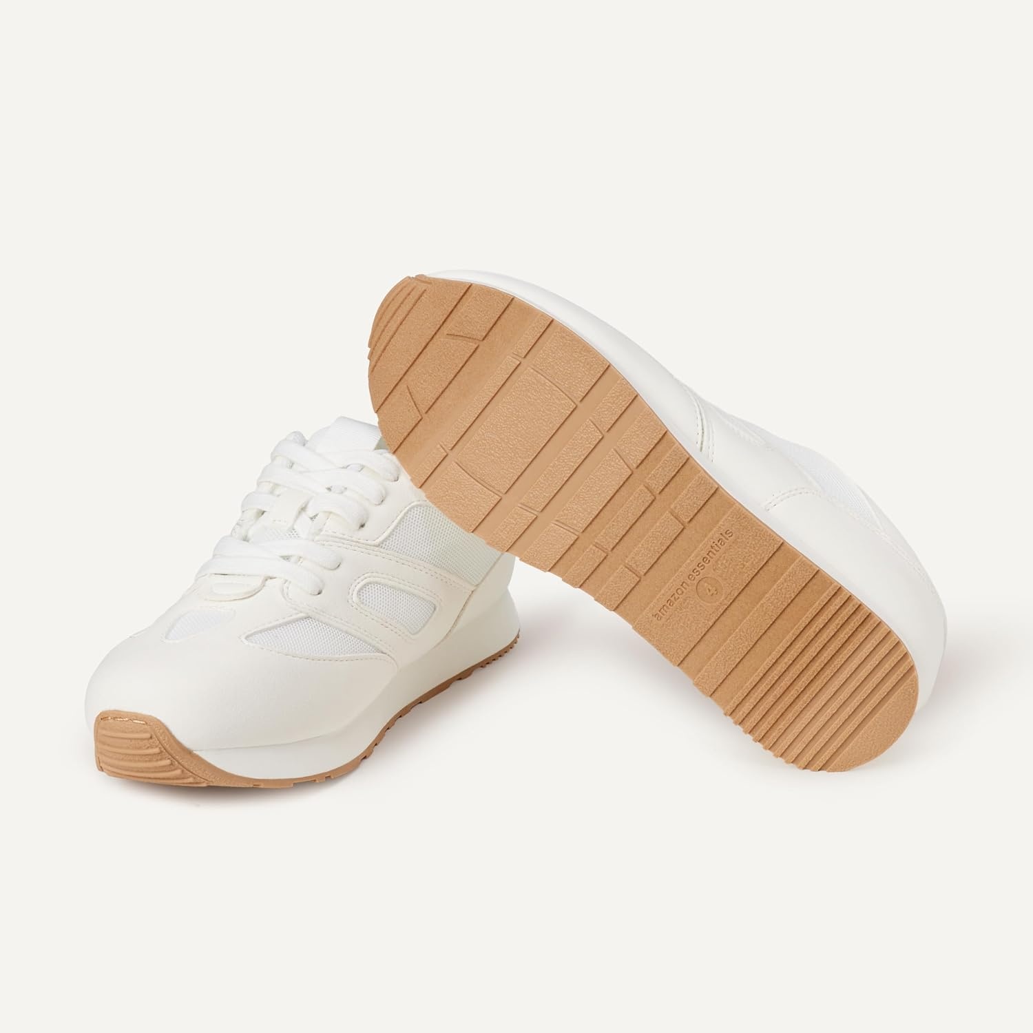 image:imageAmazon Essentials Unisex Kids Lace Up Sneakers for Boys and GirlsWhite