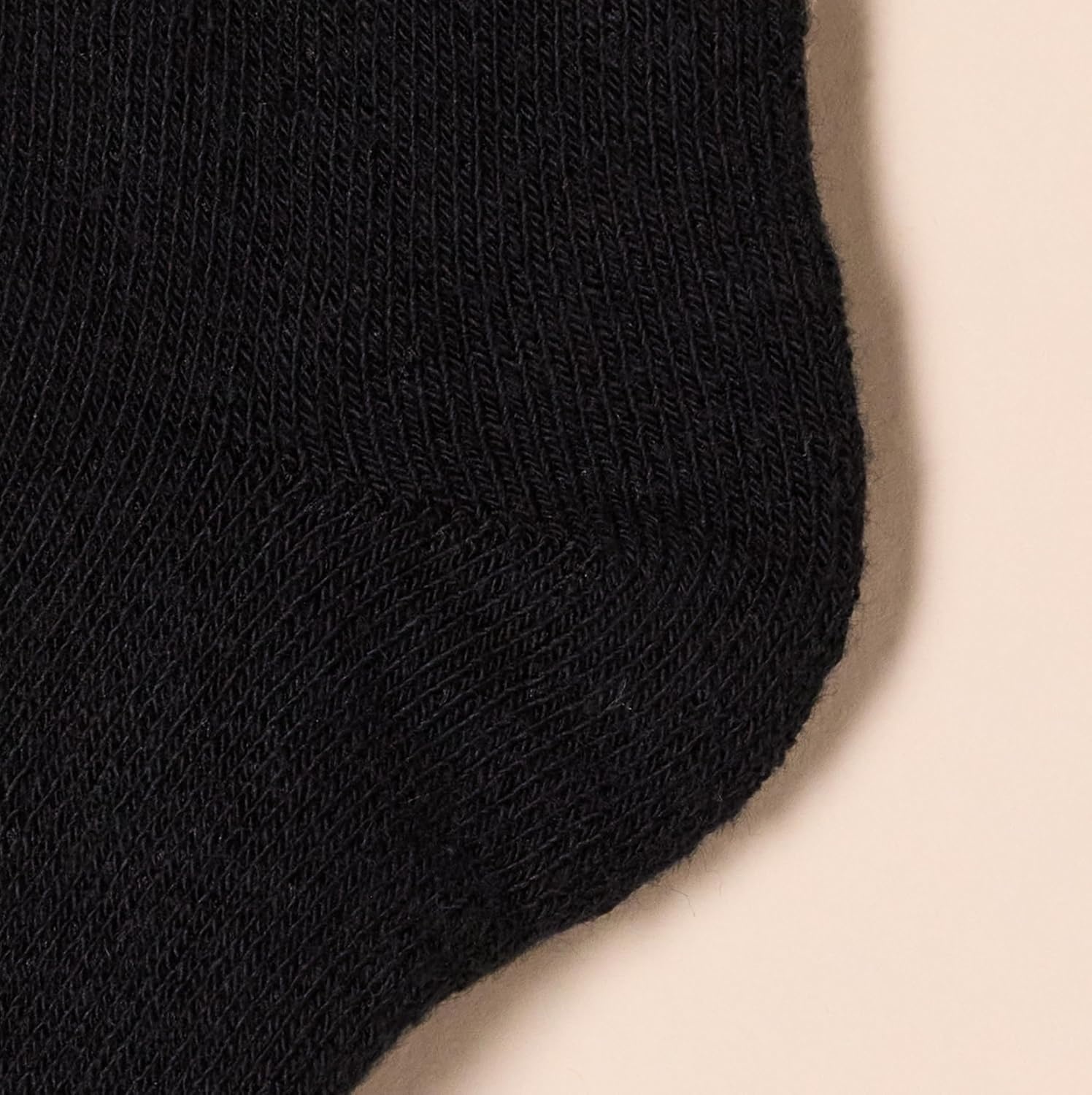 image:imageAmazon Essentials Unisex Kids and Toddlers Cotton Ankle Socks with Cushioned Sole for Boys Girls Toddlers 14 Pairs14pack Black