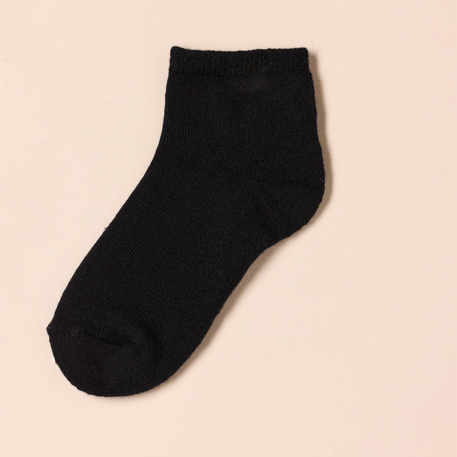 image:imageAmazon Essentials Unisex Kids and Toddlers Cotton Ankle Socks with Cushioned Sole for Boys Girls Toddlers 14 Pairs14pack Black