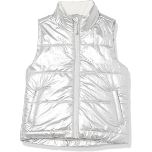 Amazon Essentials Girls and Toddlers’ Heavyweight Puffer Vest(Metallic Silver)