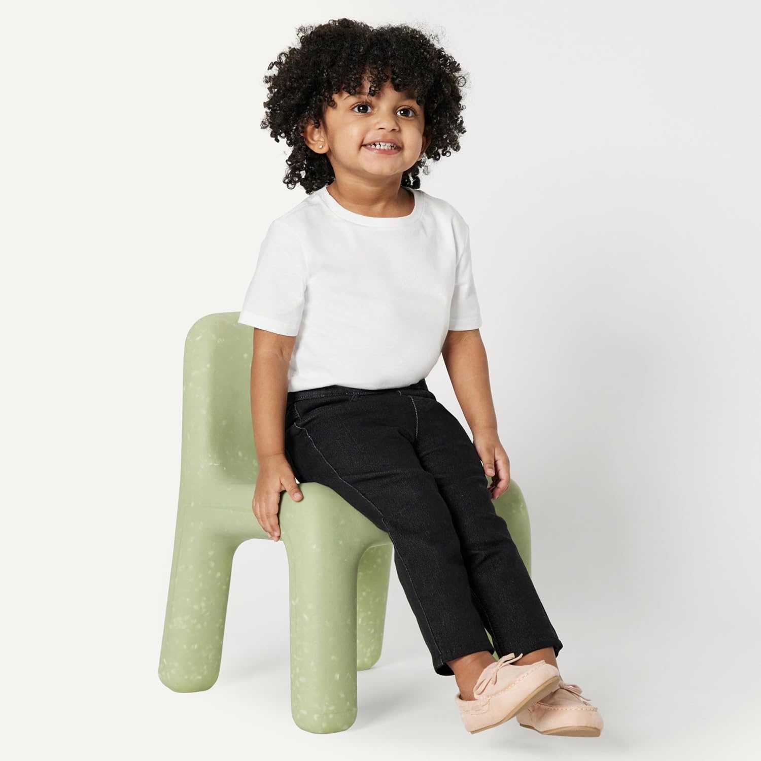 image:imageAmazon Essentials Girls and Toddlers Skinny Mid Rise Soft Stretch Denim JeggingBlack