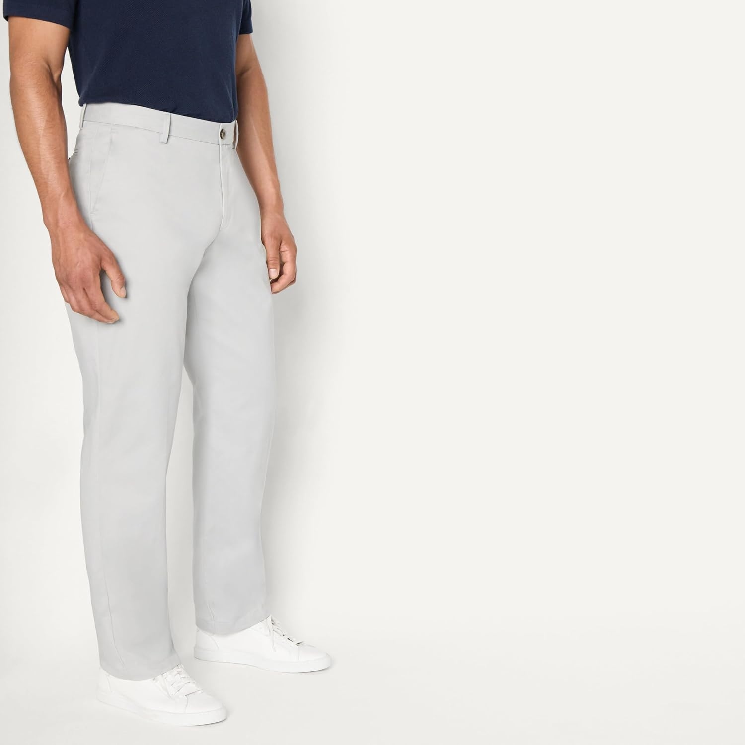 image:imageAmazon Essentials Mens ClassicFit WrinkleResistant FlatFront Stretch Chino PantGrey