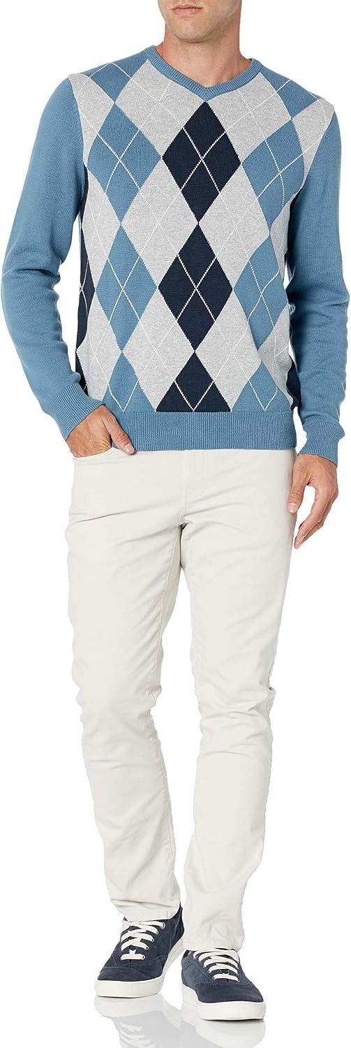 image:imageAmazon Essentials Mens Regular Fit Cotton VNeck Pullover Sweater Available in Big amp TallBlue Argyle