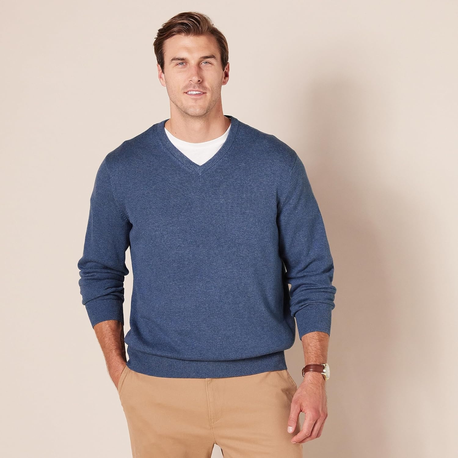 image:imageAmazon Essentials Mens Regular Fit Cotton VNeck Pullover Sweater Available in Big amp TallBlue Heather