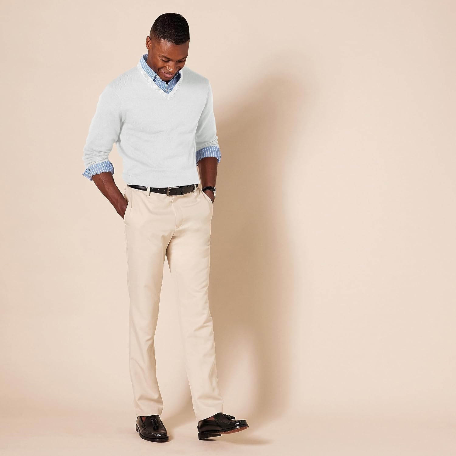 image:imageAmazon Essentials Mens Regular Fit Cotton VNeck Pullover Sweater Available in Big amp TallIvory