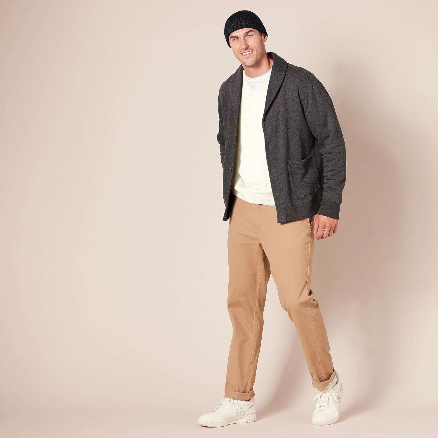 image:imageAmazon Essentials Mens Regular Fit Cotton VNeck Pullover Sweater Available in Big amp TallOatmeal Heather