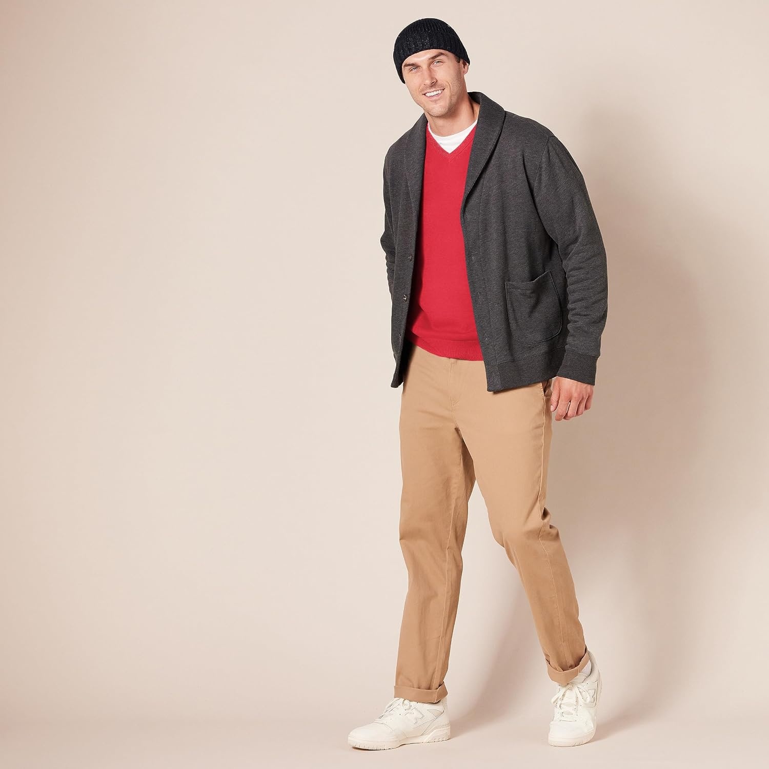 image:imageAmazon Essentials Mens Regular Fit Cotton VNeck Pullover Sweater Available in Big amp TallRed