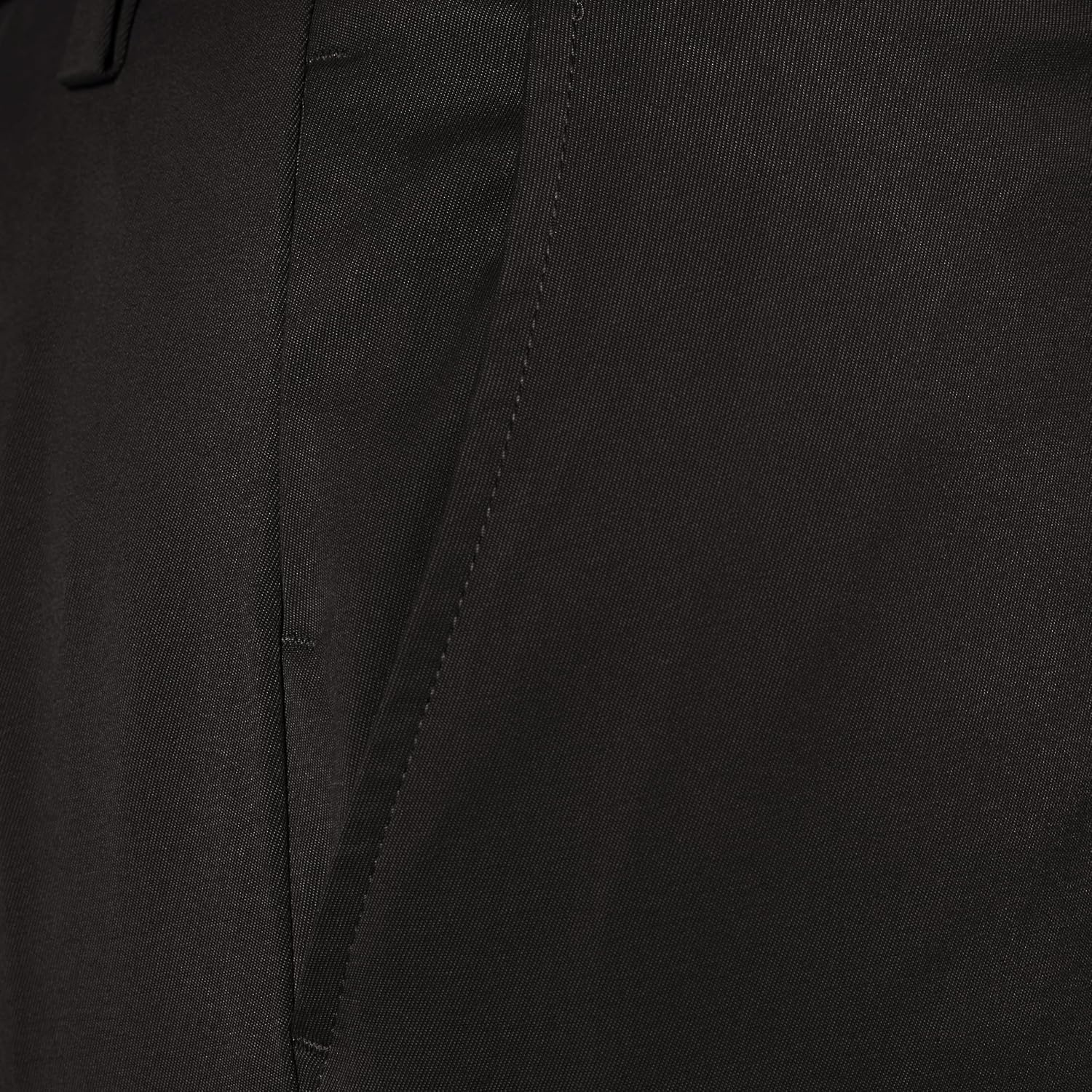 image:imageAmazon Essentials Mens Slimfit 7 ShortBlack