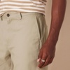 Amazon Essentials Men’s Classic-Fit 7″ Short Shorts(Khaki)