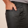 Amazon Essentials Men’s Classic-Fit 9″ Inseam Moisture-Wicking Golf Shorts, Functional Pockets (Available in Big & Tall)(Black)