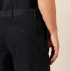 Amazon Essentials Men’s Slim-Fit 9″ Stretch Chino Shorts, Midweight Cotton Twill(Black)