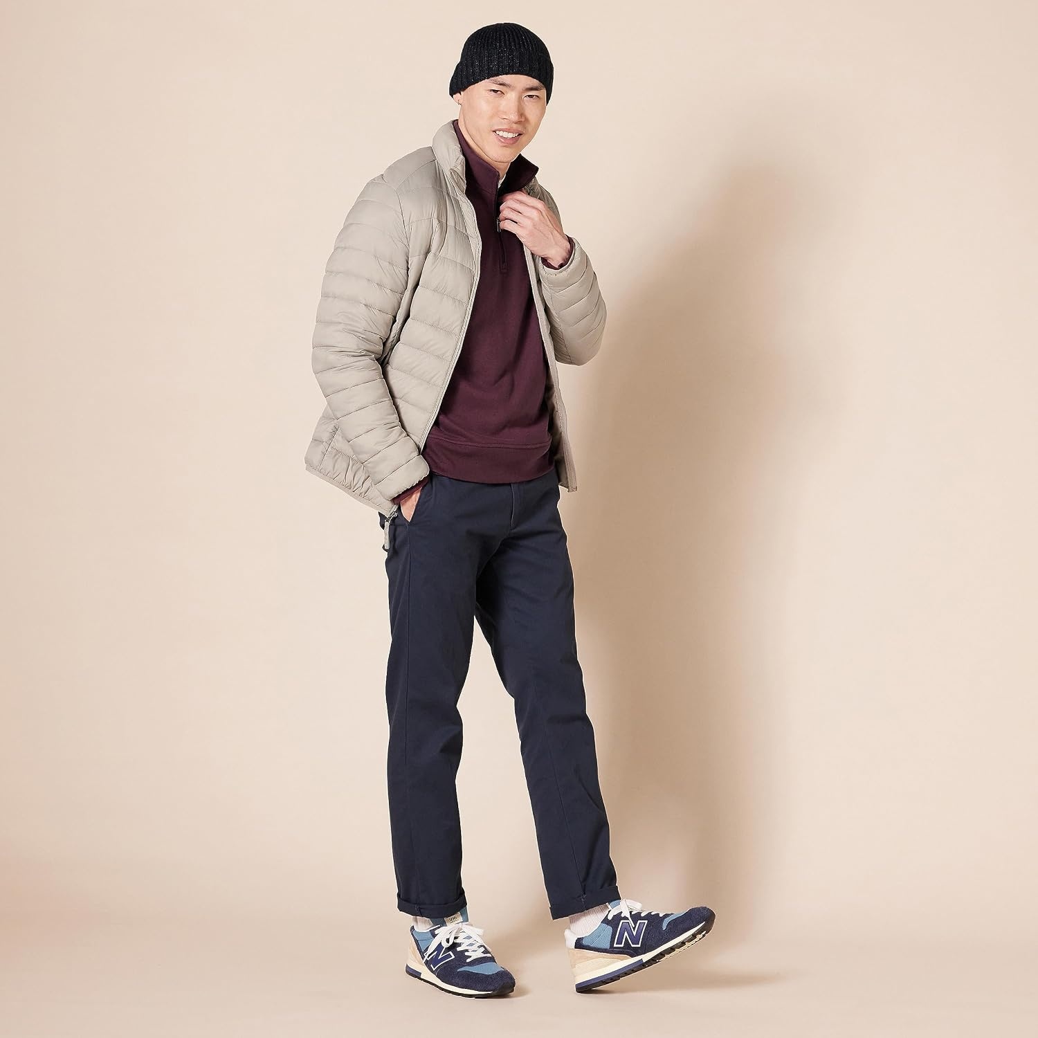 image:imageAmazon Essentials Mens LongSleeve QuarterZip Pullover Fleece SweatshirtBurgundy