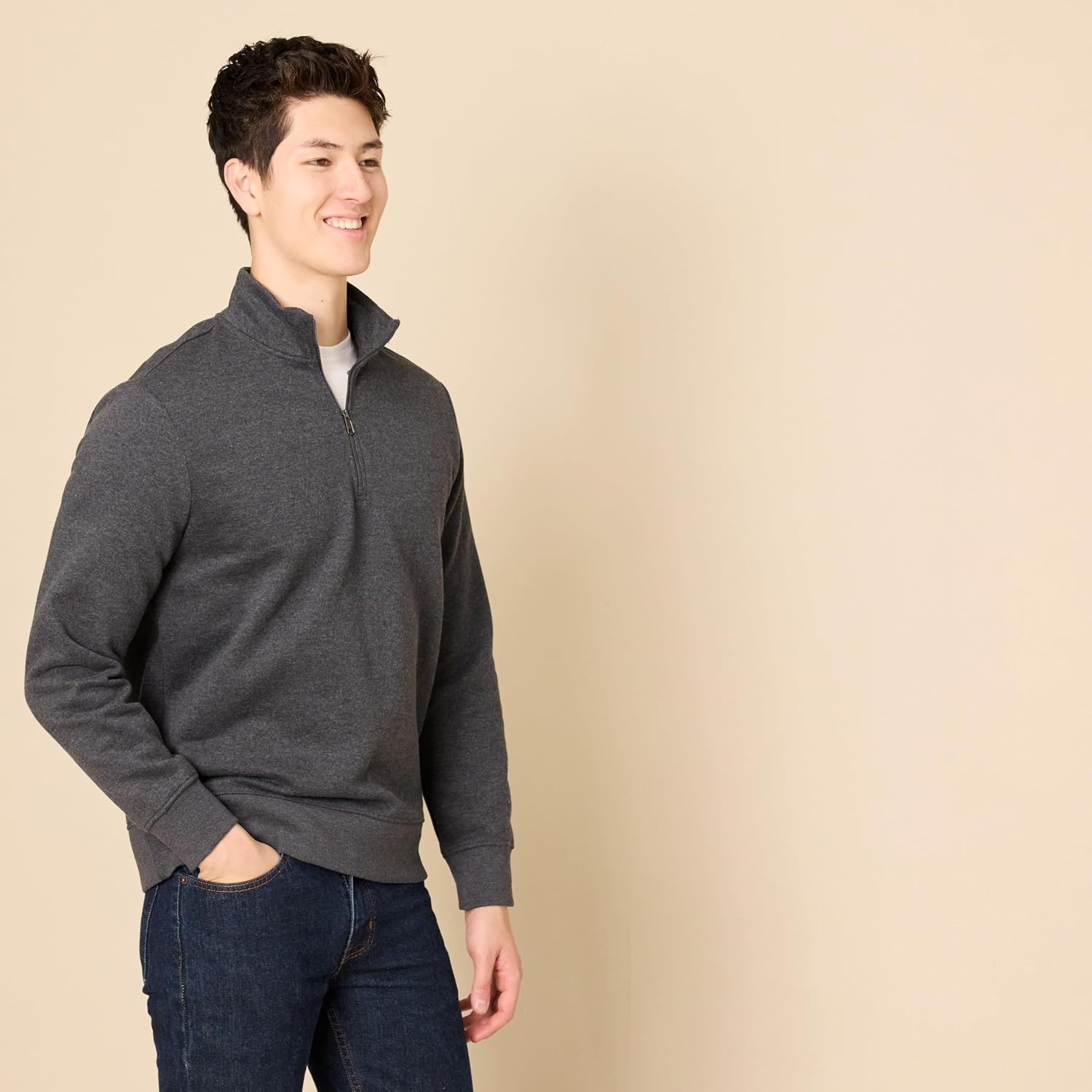 image:imageAmazon Essentials Mens LongSleeve QuarterZip Pullover Fleece SweatshirtCharcoal Heather