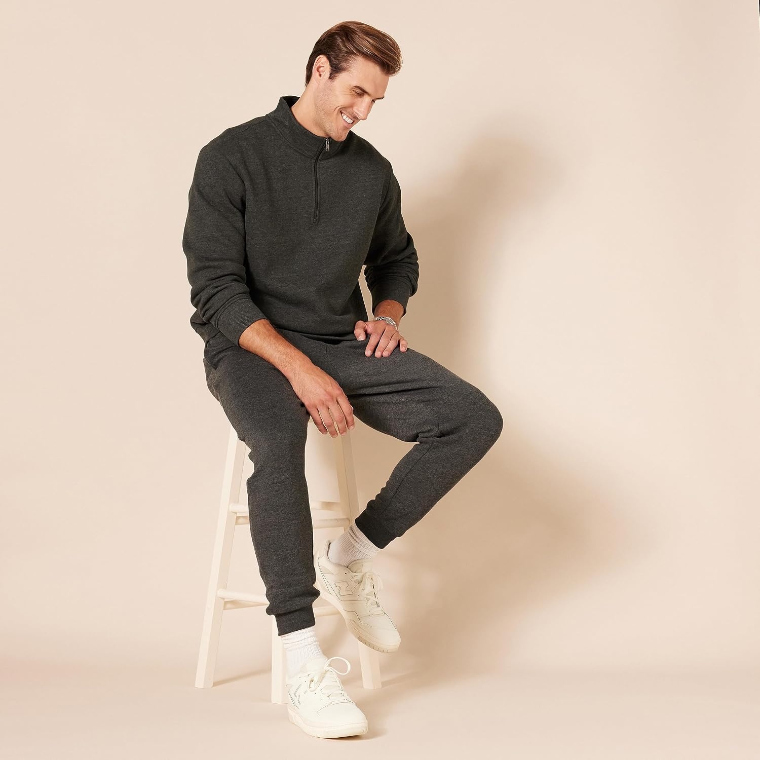 image:imageAmazon Essentials Mens LongSleeve QuarterZip Pullover Fleece SweatshirtCharcoal Heather