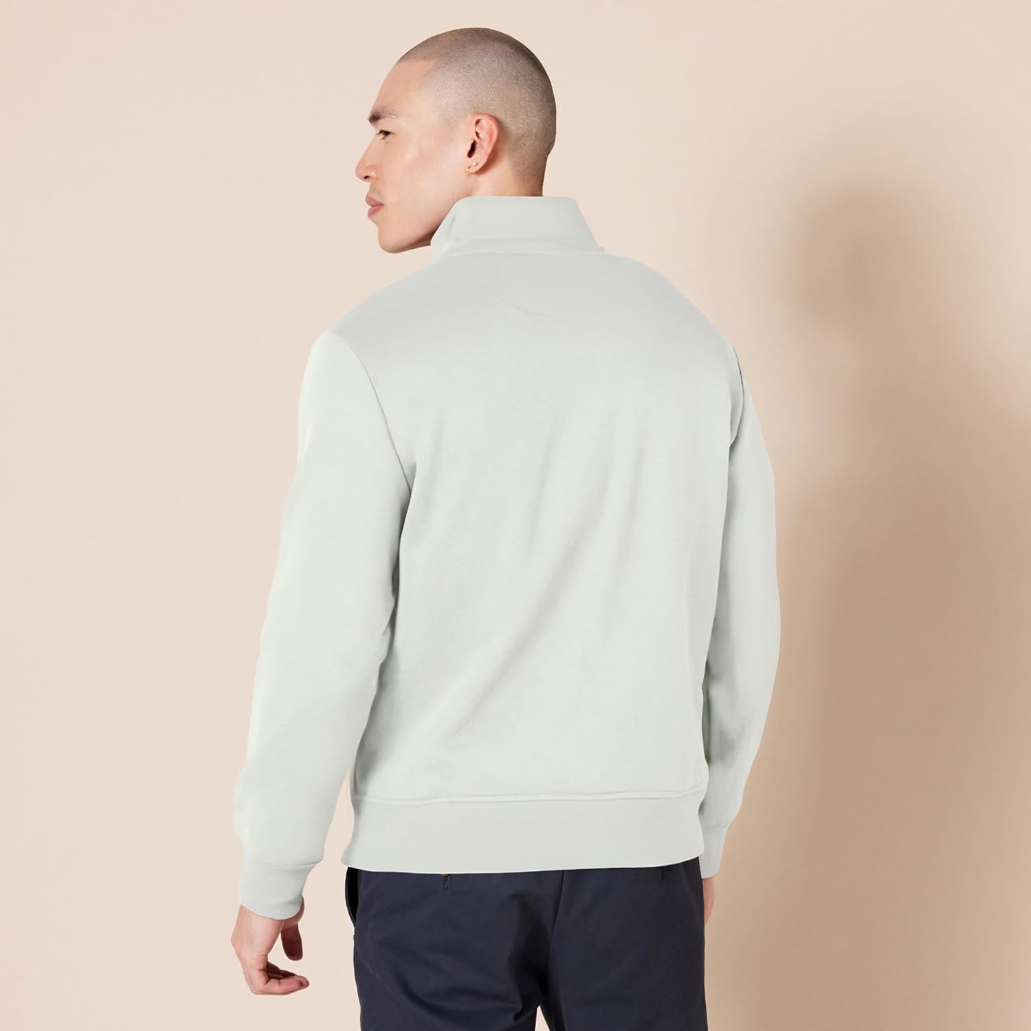 image:imageAmazon Essentials Mens LongSleeve QuarterZip Pullover Fleece SweatshirtLight Grey