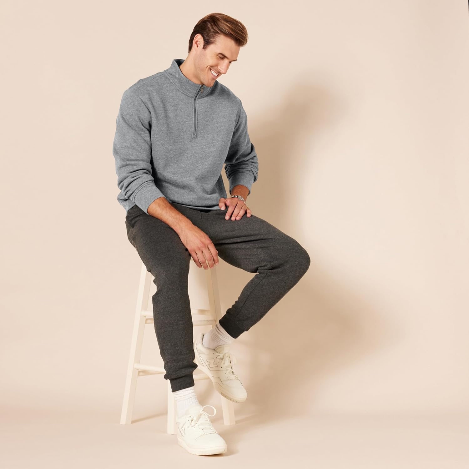 image:imageAmazon Essentials Mens LongSleeve QuarterZip Pullover Fleece SweatshirtMedium Grey Heather