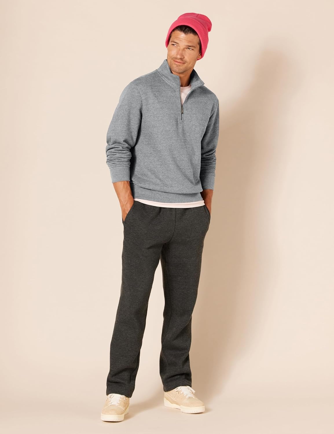 image:imageAmazon Essentials Mens LongSleeve QuarterZip Pullover Fleece SweatshirtMedium Grey Heather
