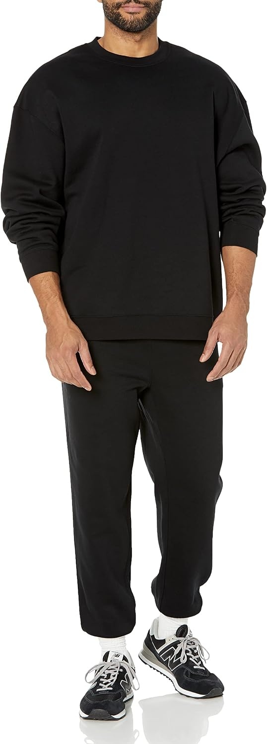 image:imageAmazon Essentials Mens OversizedFit Crewneck Sweatshirt Available in Big amp TallBlack