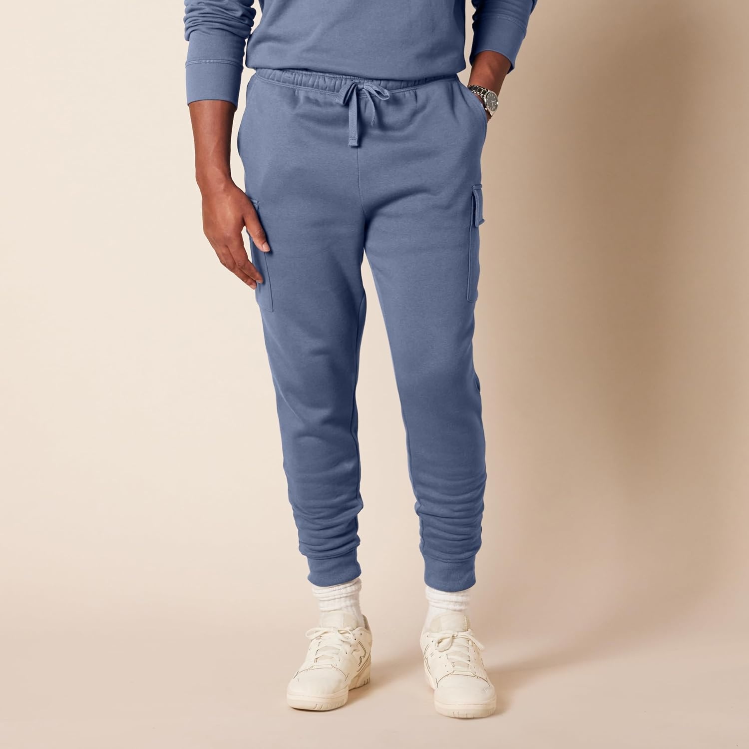 image:imageAmazon Essentials Mens Relaxed Fit Cargo Fleece Jogger Sweatpants with DrawstringIndigo Blue