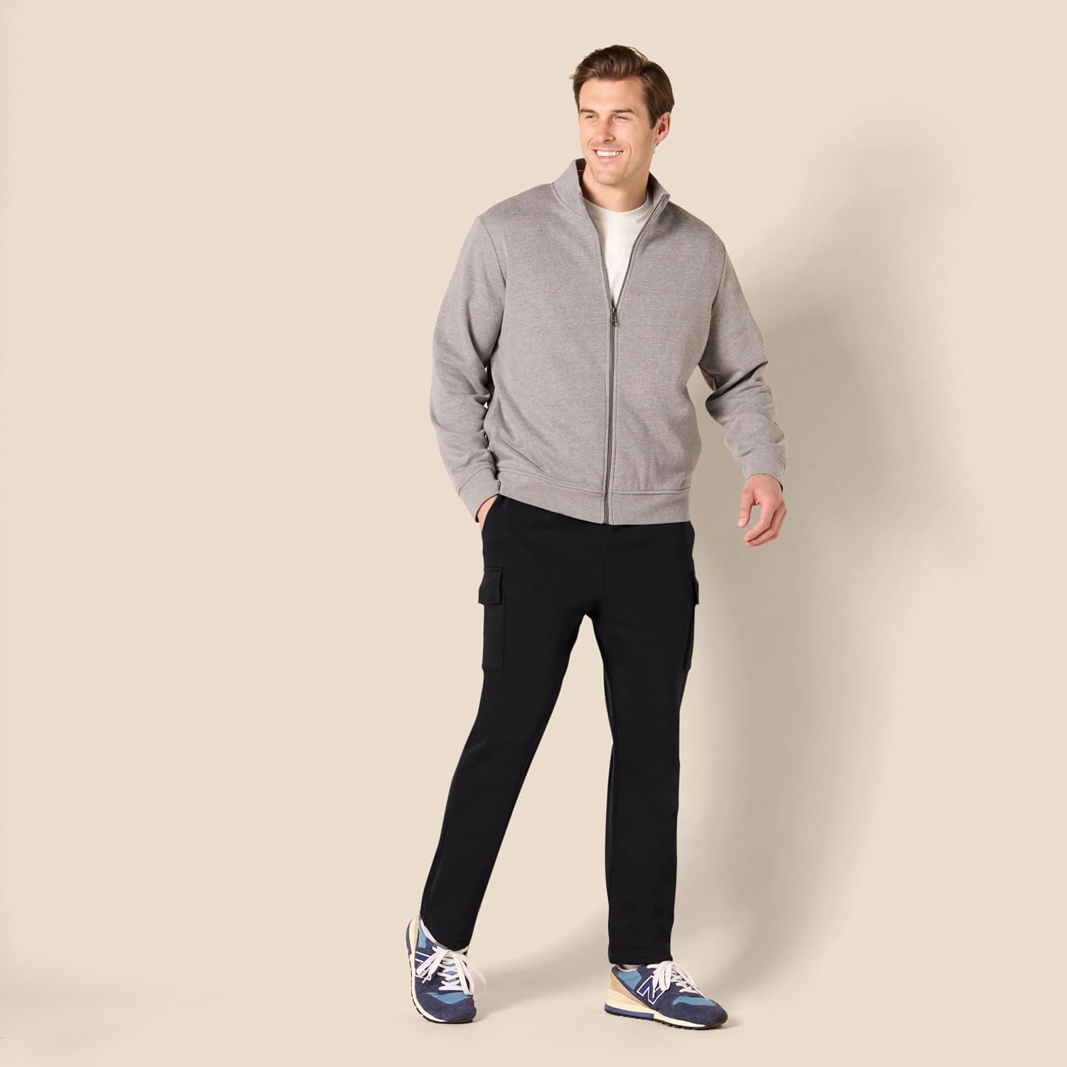 image:imageAmazon Essentials Mens Relaxed Fit Cargo Fleece Sweatpants with Open BottomBlack