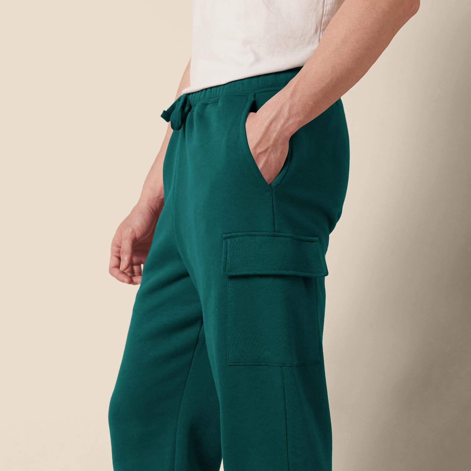 image:imageAmazon Essentials Mens Relaxed Fit Cargo Fleece Sweatpants with Open BottomDark Green