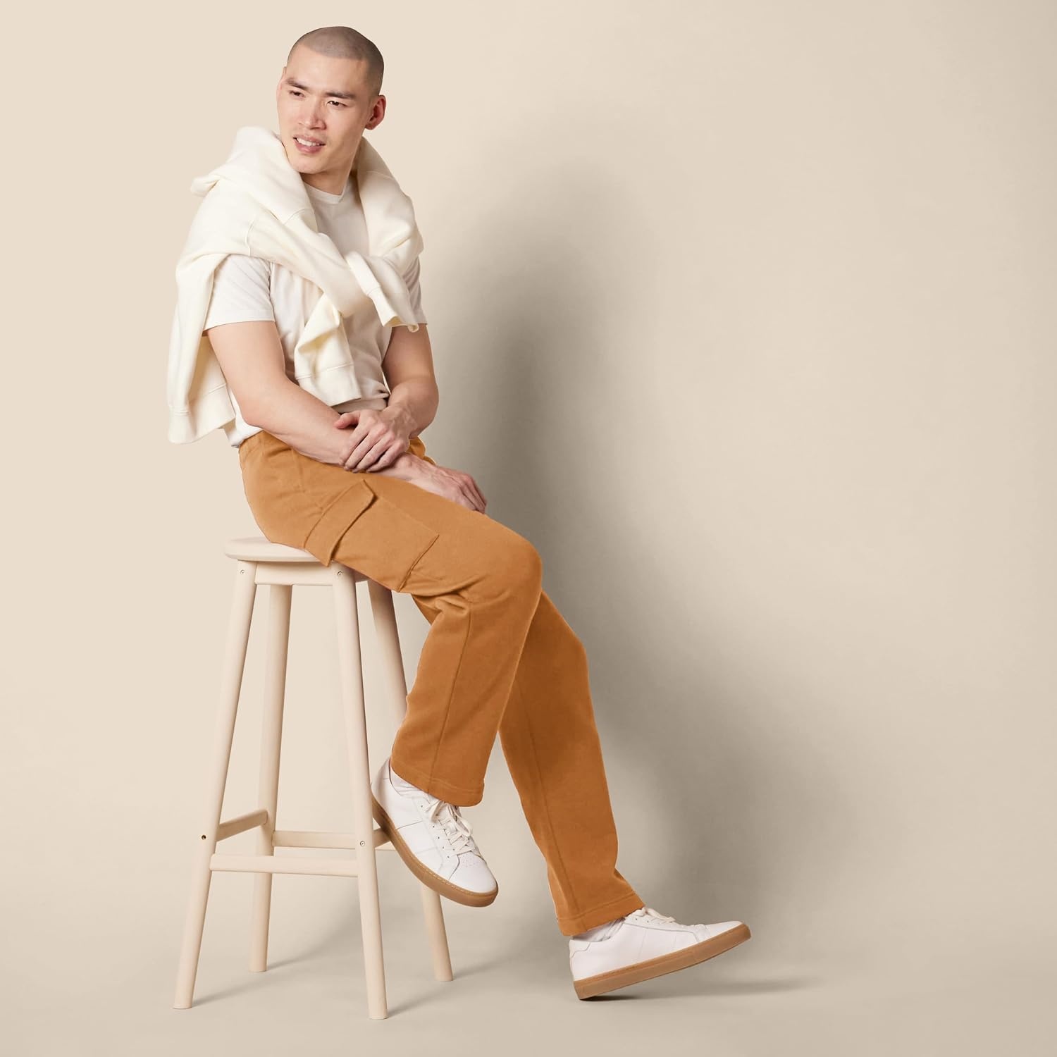 image:imageAmazon Essentials Mens Relaxed Fit Cargo Fleece Sweatpants with Open BottomTan