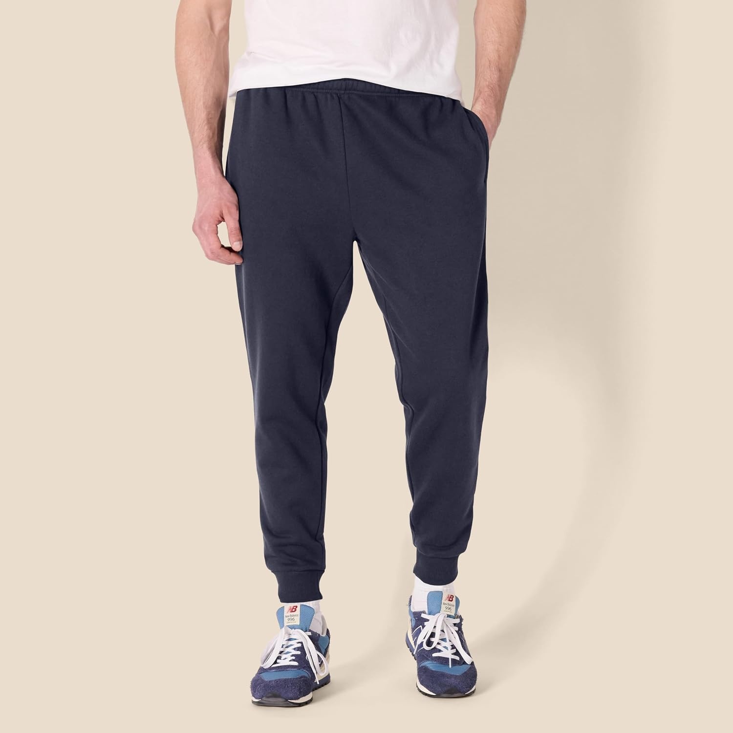 image:imageAmazon Essentials Mens Relaxed Fit Fleece Joggers Sweatpants Drawstring Waist Tapered Leg Ribbed Cuffs Brushed InteriorNavy