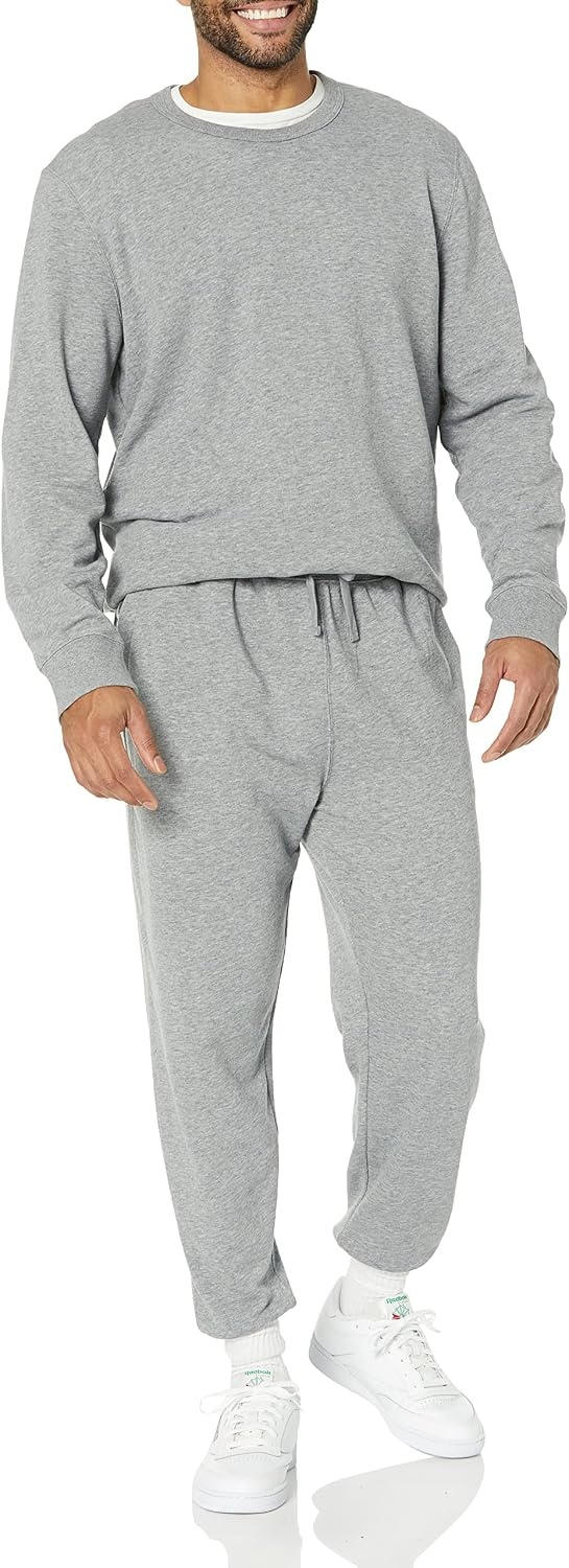 image:imageAmazon Essentials Mens Relaxed Fit Jogger Pants Lightweight French Terry LoungewearGrey Heather