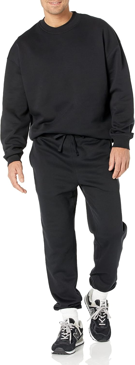 image:imageAmazon Essentials Mens RelaxedFit Sweatpants with Drawstring Waist ClosedBottomBlack