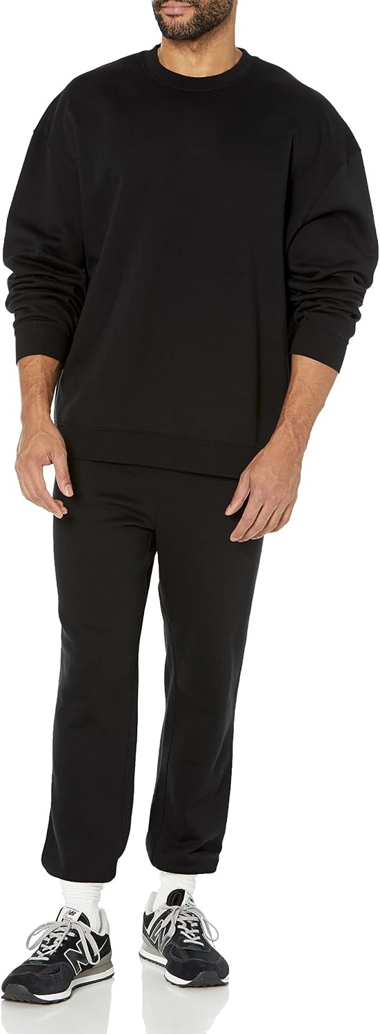 image:imageAmazon Essentials Mens RelaxedFit Sweatpants with Drawstring Waist ClosedBottomBlack