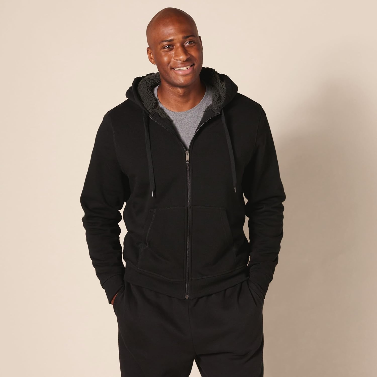 image:imageAmazon Essentials Mens SherpaLined FullZip Fleece Hoodie SweatshirtBlack