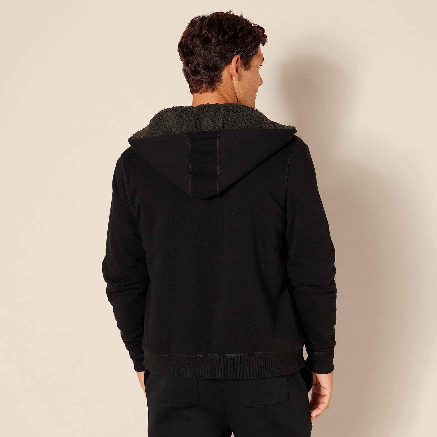 image:imageAmazon Essentials Mens SherpaLined FullZip Fleece Hoodie SweatshirtBlack