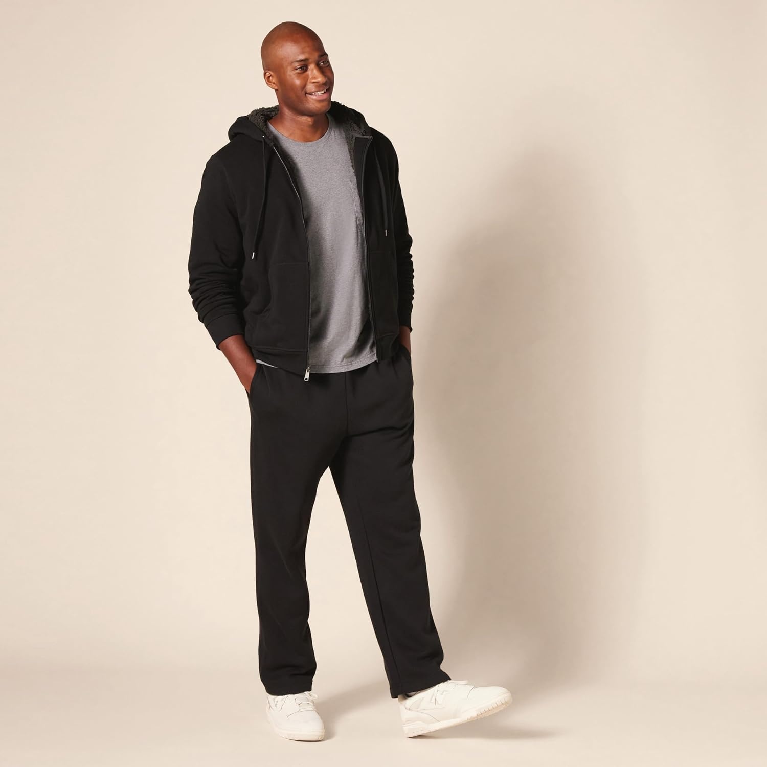 image:imageAmazon Essentials Mens SherpaLined FullZip Fleece Hoodie SweatshirtBlack