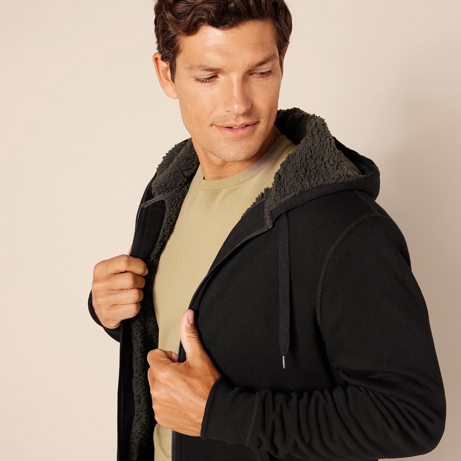 image:imageAmazon Essentials Mens SherpaLined FullZip Fleece Hoodie SweatshirtBlack