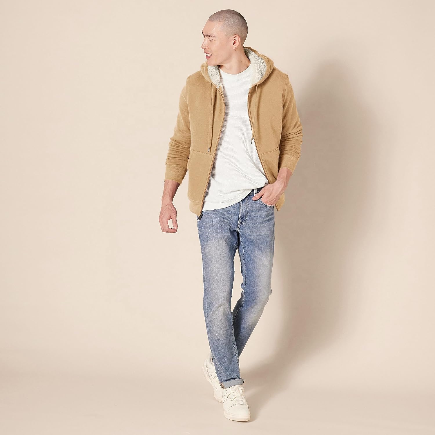 image:imageAmazon Essentials Mens SherpaLined FullZip Fleece Hoodie SweatshirtCamel Heather