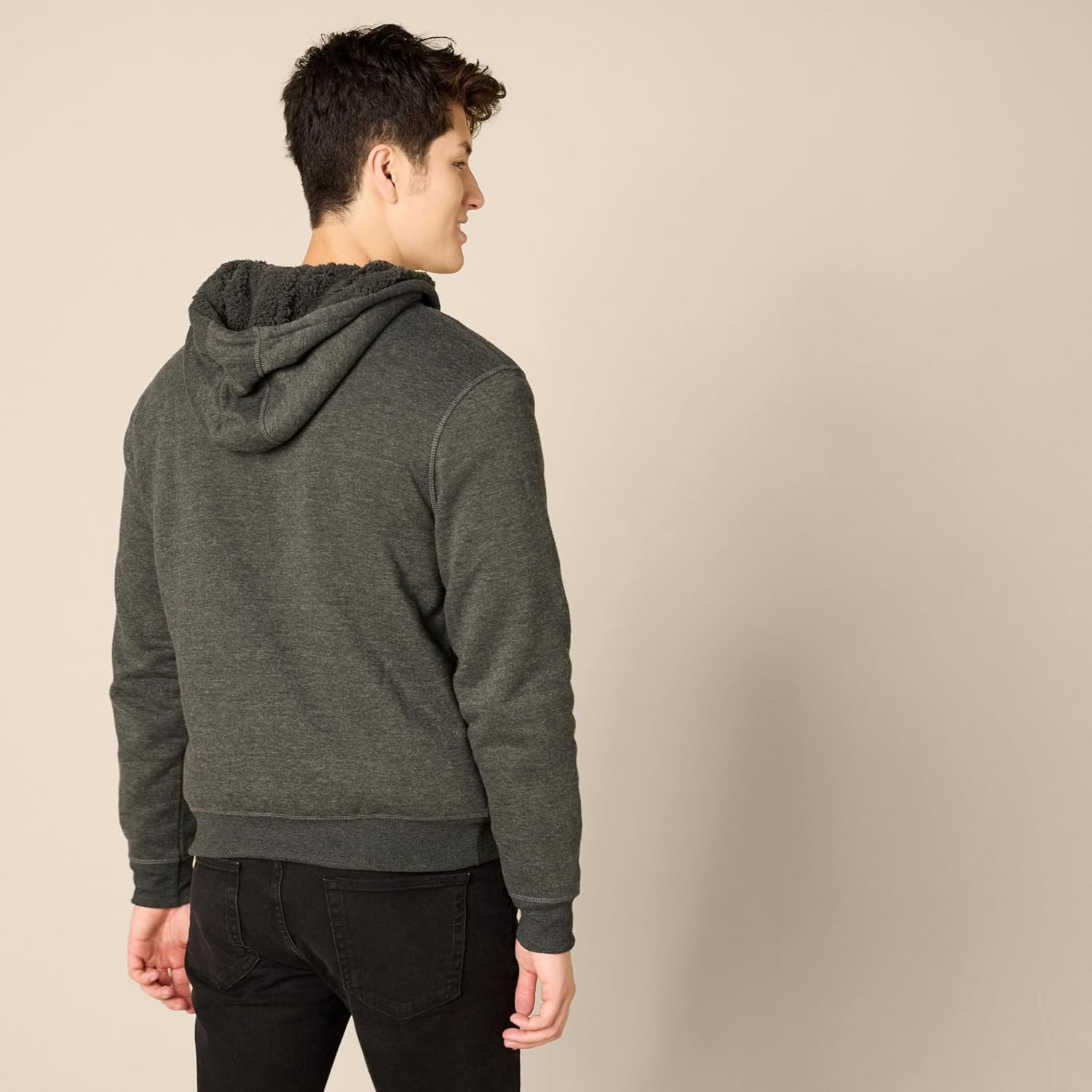 image:imageAmazon Essentials Mens SherpaLined FullZip Fleece Hoodie SweatshirtCharcoal Heather