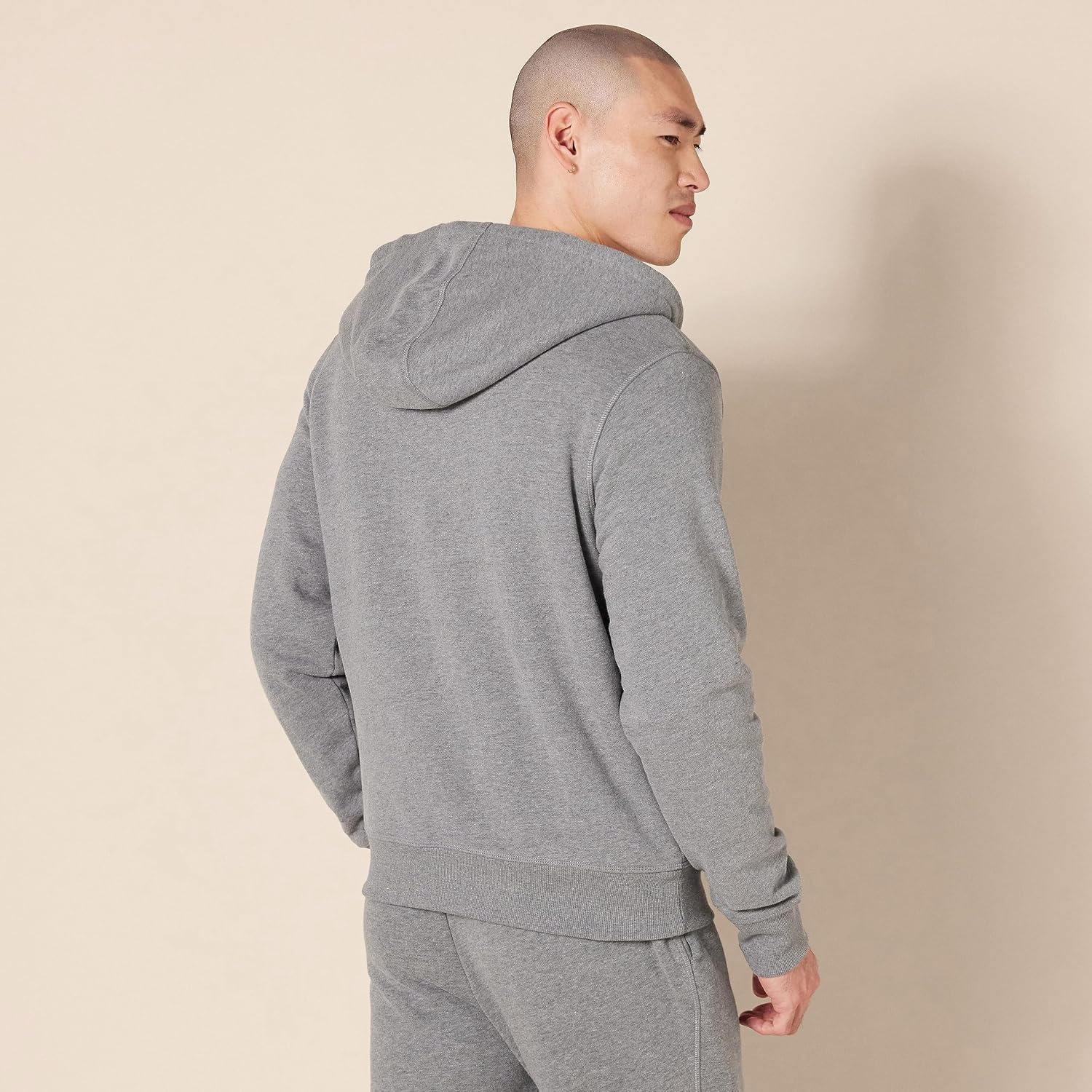image:imageAmazon Essentials Mens SherpaLined FullZip Fleece Hoodie SweatshirtLight Grey Heather