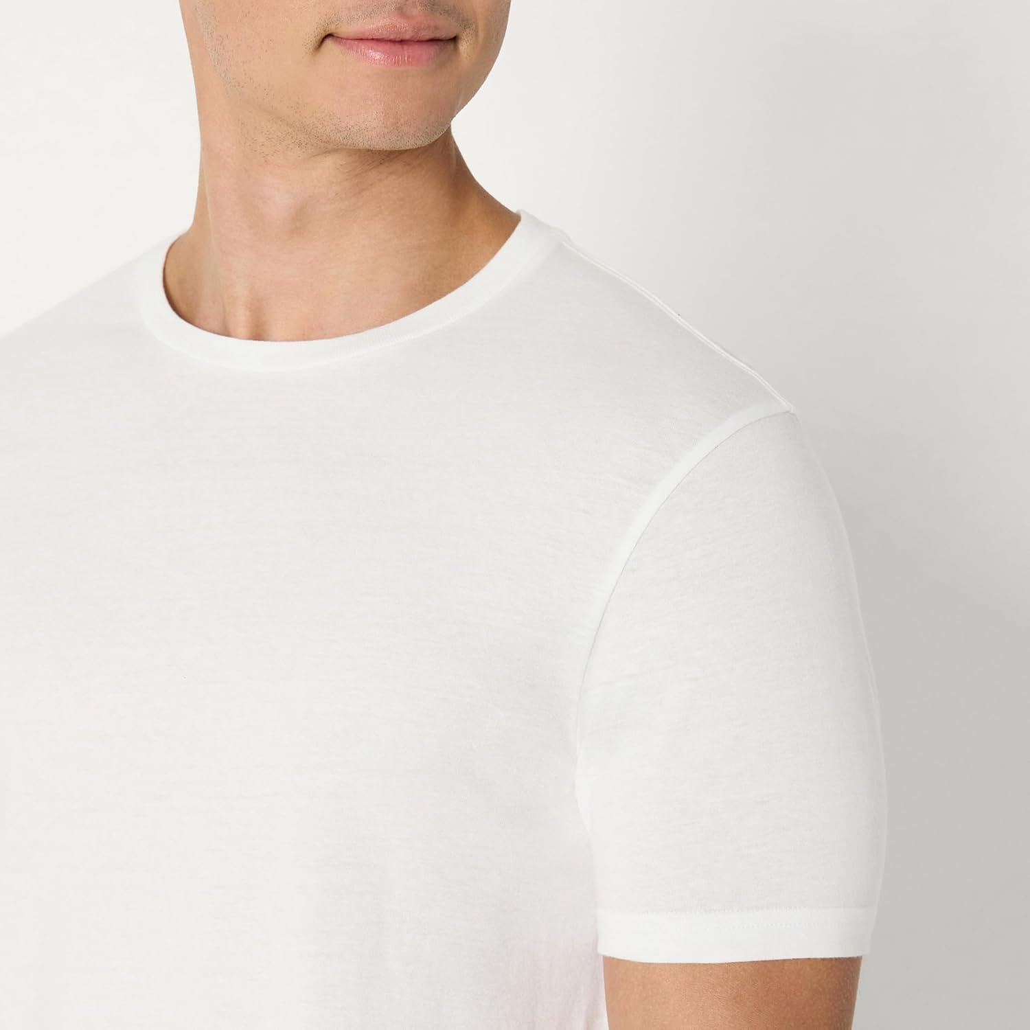 image:imageAmazon Essentials Mens Slim Fit Crewneck Undershirts Pack of 6BlackWhite