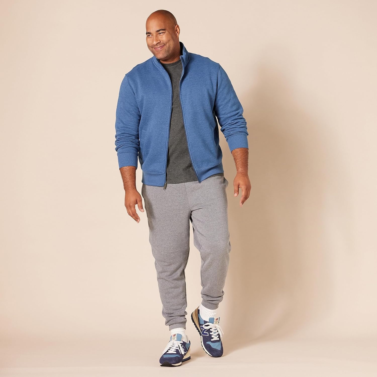 image:imageAmazon Essentials Mens Standard FullZip Fleece Mock Neck Midweight Sweatshirt with PocketsBlue Heather