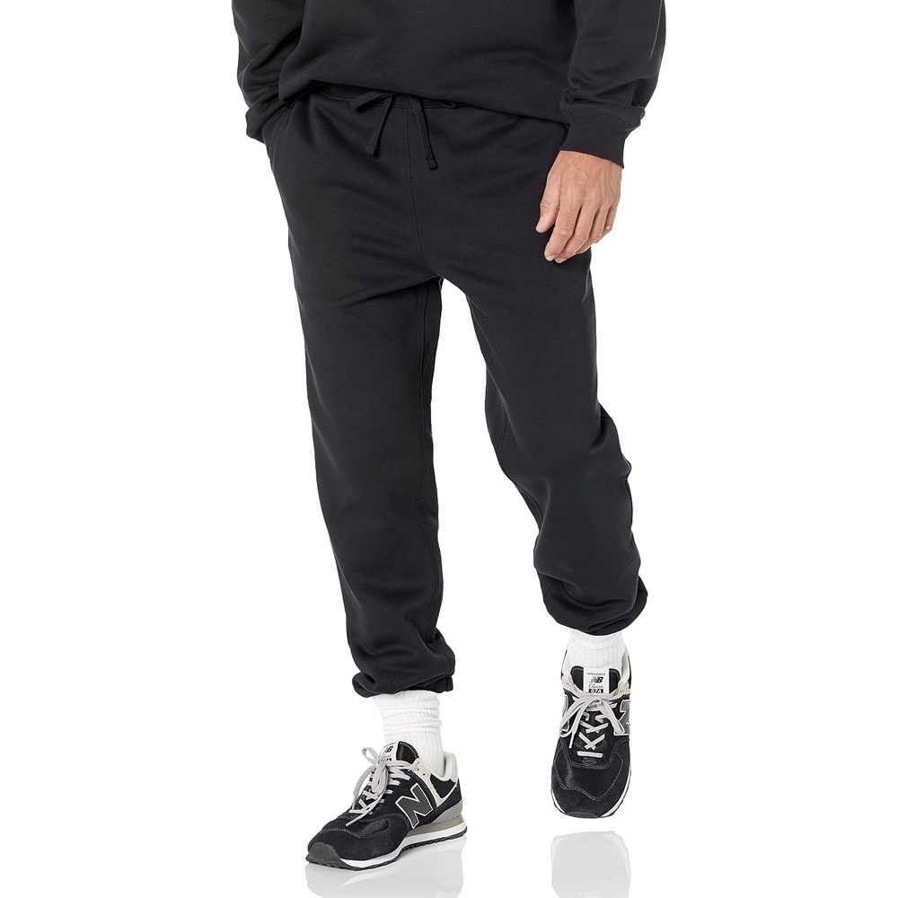 image:imageAmazon Essentials Mens RelaxedFit Sweatpants with Drawstring Waist ClosedBottomBlack