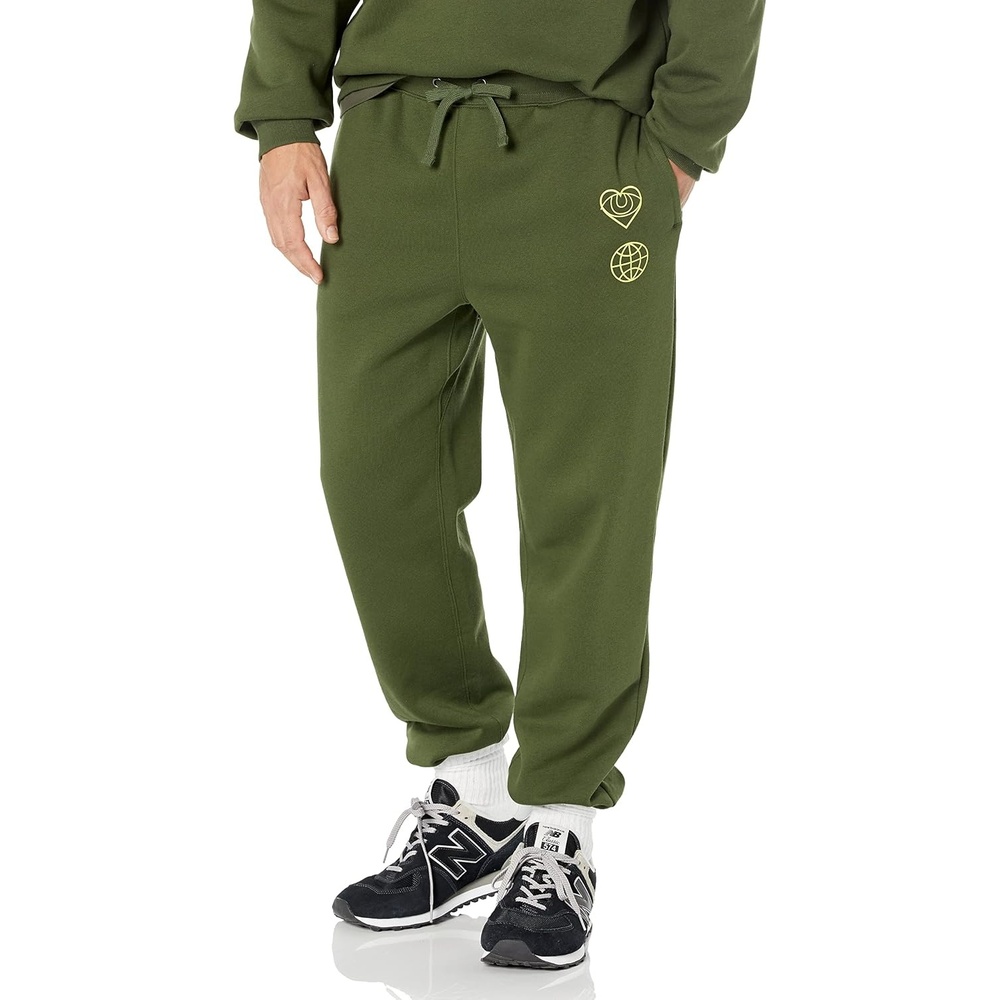 image:imageAmazon Essentials Mens RelaxedFit Sweatpants with Drawstring Waist ClosedBottomDark Olive
