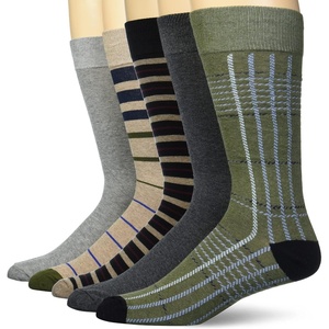 Amazon Essentials Men’s Patterned Cotton Dress Crew Socks, 5 Pairs(Multicolor)