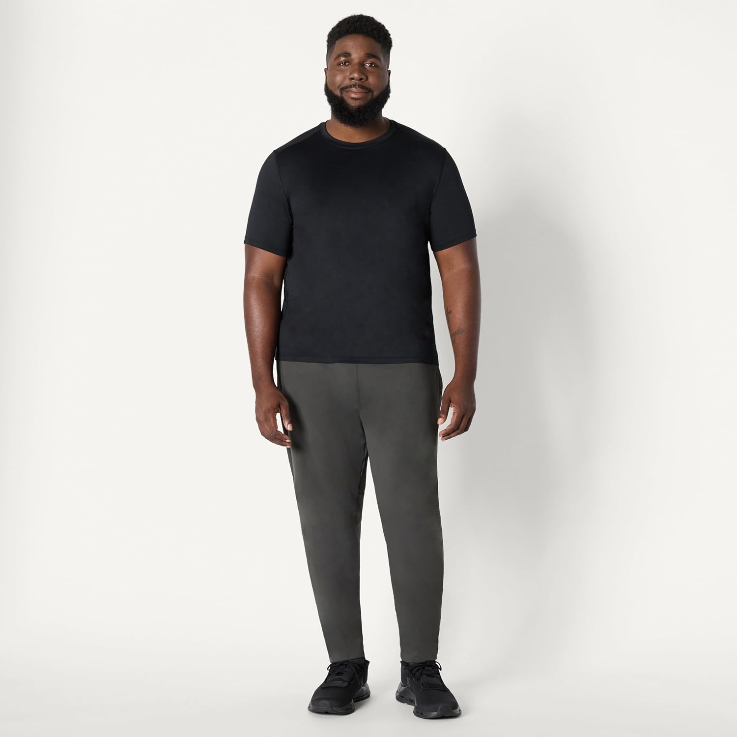 image:imageAmazon Essentials Mens Active Quick Dry Moisture Wicking Tech Stretch Lightweight ShortSleeve TShirtBlack